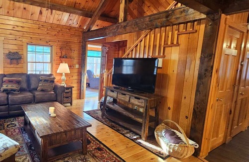 Beaver Cove Cabin | Little Moose Lodge: A Serene Lakeside Getaway for Your Ultimate Maine Retreat