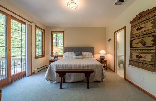 Norway House | WINTER BREAK ESCAPE! 35 minutes to Sunday River, an hour from Portland.