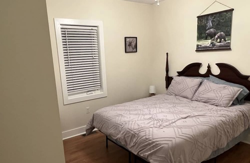 North East Apartment | Vines and Lines. Entire Guest Suite in PA Wine Country.