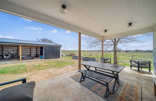 Adair House | 4-bedroom 3 bath house in tranquil Adair. With Large hang out barn.