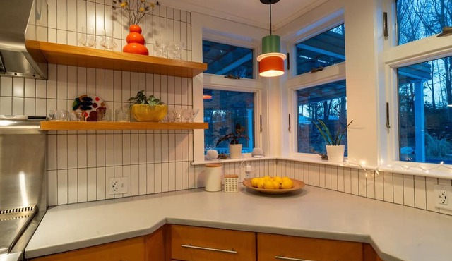 Spacious Home with Private Pool - Ideal for Family Getaways and Extended Stays