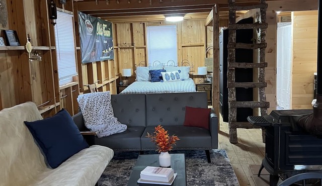 Rustic cabin overlooking beautiful Penobscot River. Great smallmouth fishing!