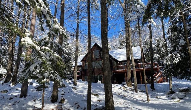 WINTER BREAK ESCAPE! 35 minutes to Sunday River, an hour from Portland.