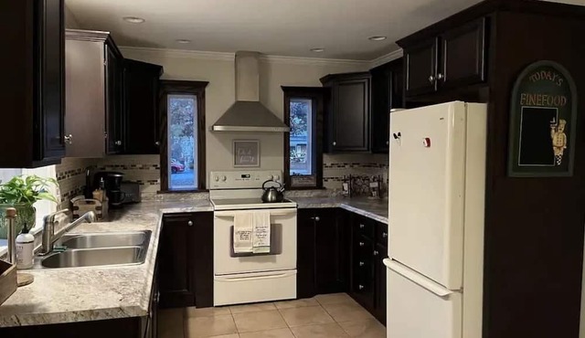 Warm and Worry-free Gorham Retreat! An outdoor-lovers paradise!
