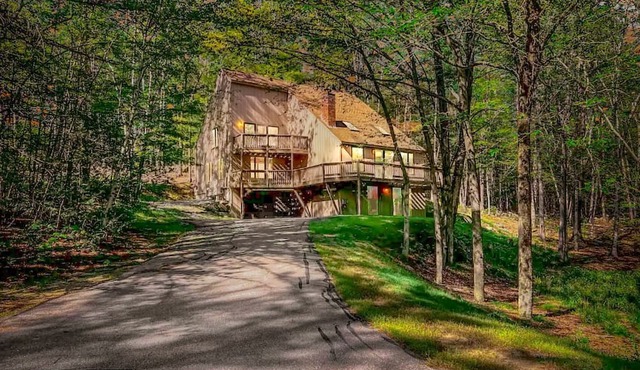 Special Cabin with Barbecue Settled Between Trees in North Conway, New Hampshire